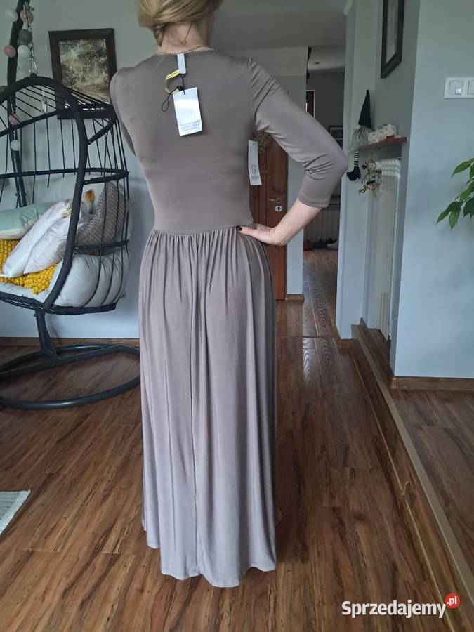nowa beżowa sukienka firmy Chiara Forthi rozmiar Sandomierz