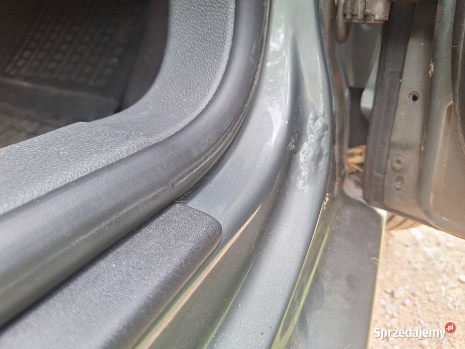 Sprzedam samochód osobowy Golf 5 Sobota