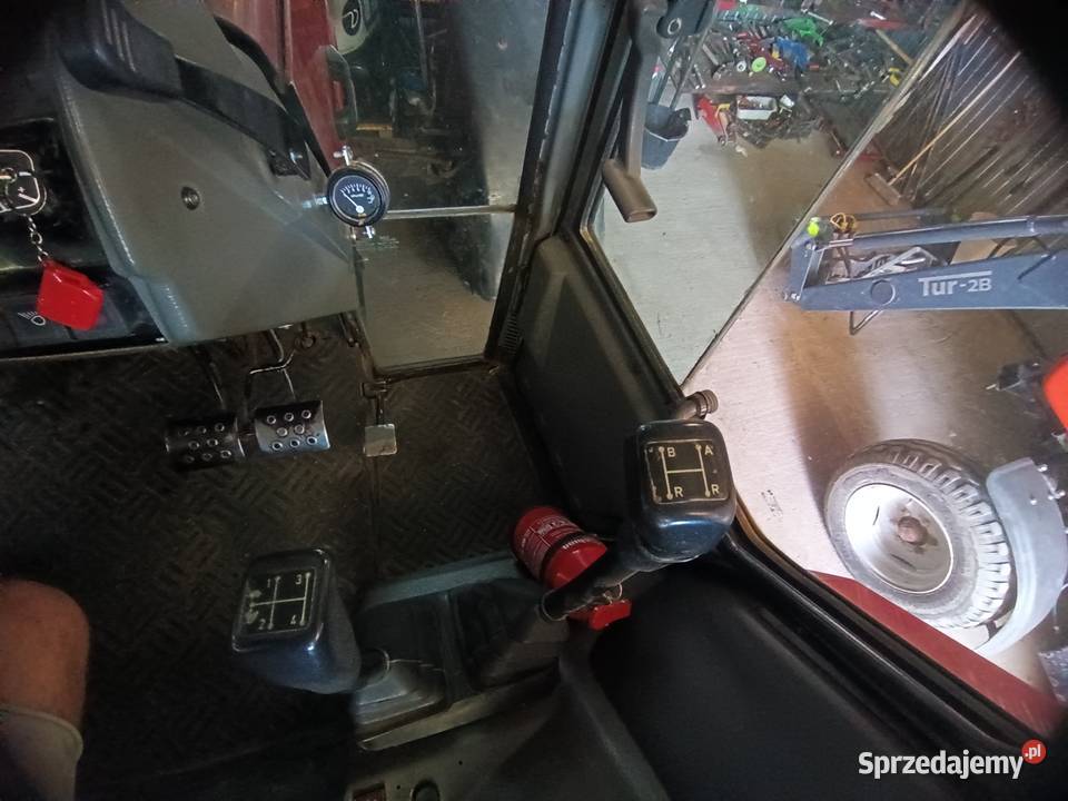 Massey Ferguson 3080 z układem pneumatycznym Samotwór