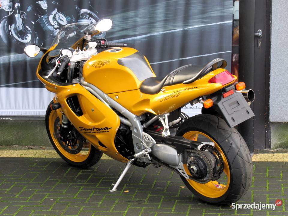 Triumph Daytona T595 955i Oferuję dowóz łódzkie Kutno
