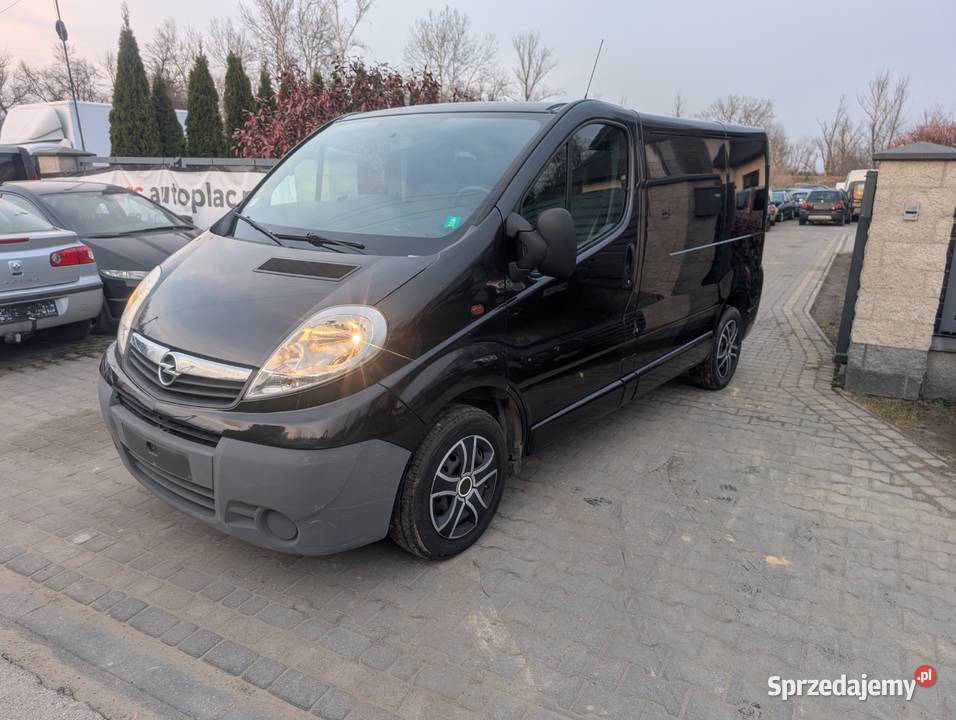 Opel Vivaro 2012 20 TDCi 198 stan Góra Kalwaria sprzedam