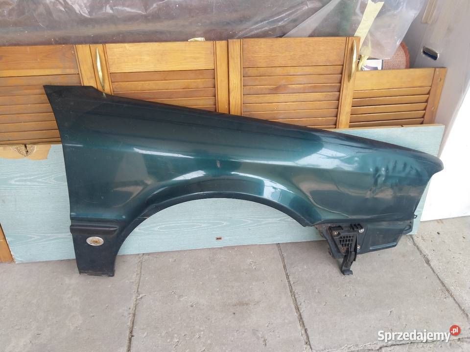 Błotnik przedni prawy AUDI Rok produkcji 1983 Radom sprzedam