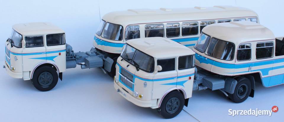 Skoda 706 RTTN plus KarosaNO80 dwa modele Bielsko-Biała