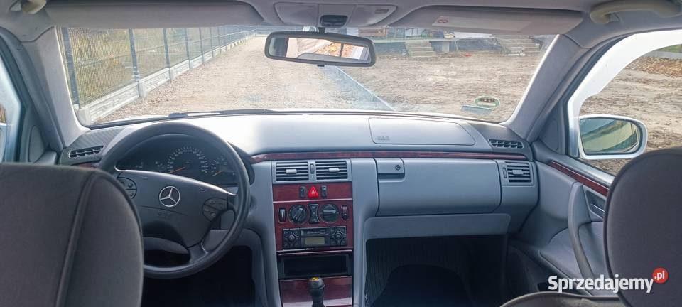 Mercedes E W210 LPG Górno