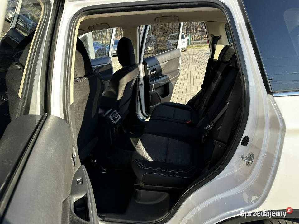 Mitsubishi Outlander 7osób 1rej2019 Łopatki Kąty Opolskie