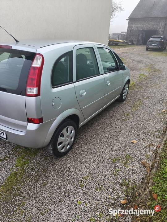 Sprzedam świeżo sprowadzony opel Meriva centralny zamek sprzedam