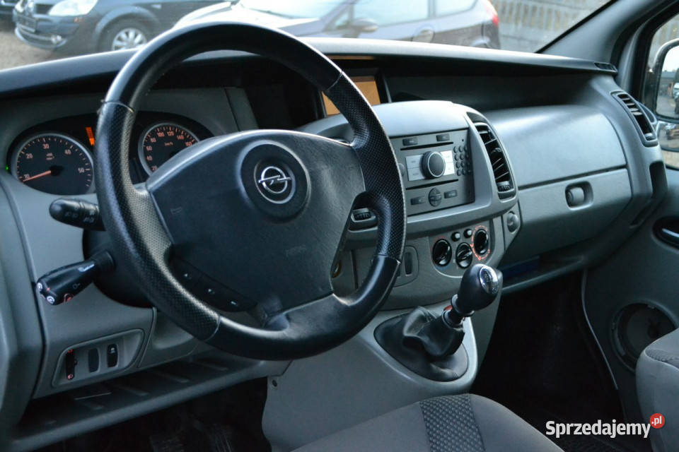Opel Vivaro 5 OsobowyZarejestrowanyNowy Rozrząd 115KM śląskie Częstochowa sprzedam