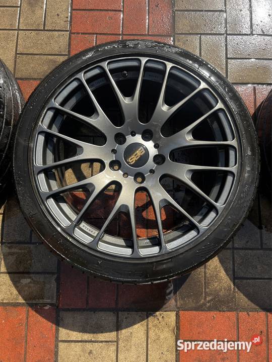 Komplet felg BBS 20 z letnimi oponami 25540 R20 Straduny