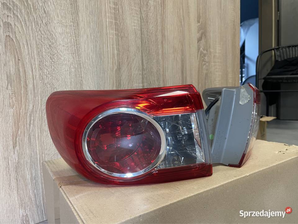 Toyota Corolla e15 lift lampa tył lampy tylne Kozubszczyzna