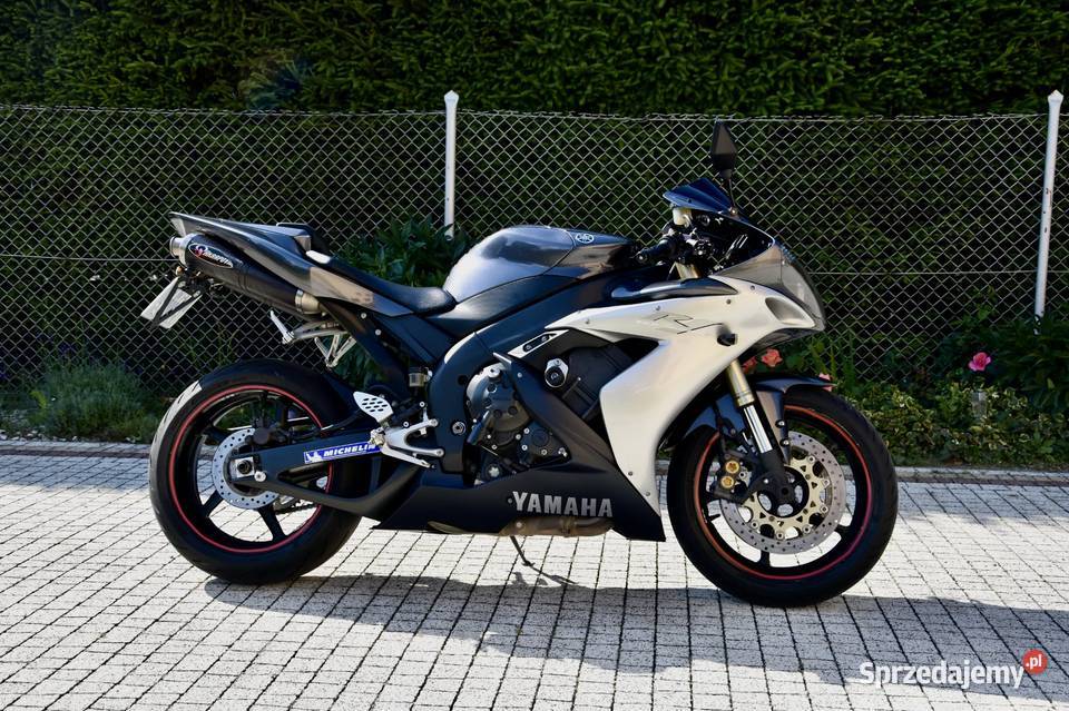 Yamaha R1 RN12 2004 r 64 wydech Akrapovic