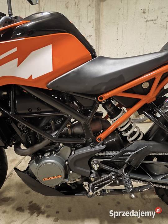 KTM Duke 125 super stan Yamaha Mt Aprilia rs4 RC 125cm3