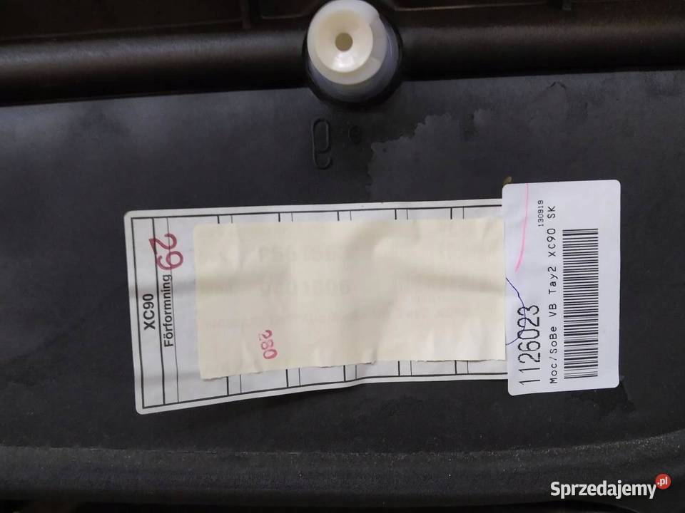 TAPICERKA BOCZEK PRAWY LEWY TYŁ KPL 398 Volvo XC osobowe