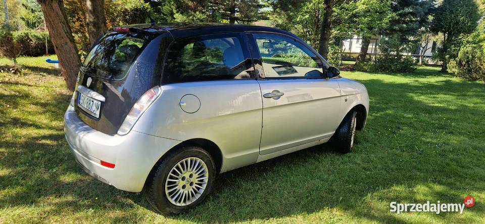 Lancia Ypsilon