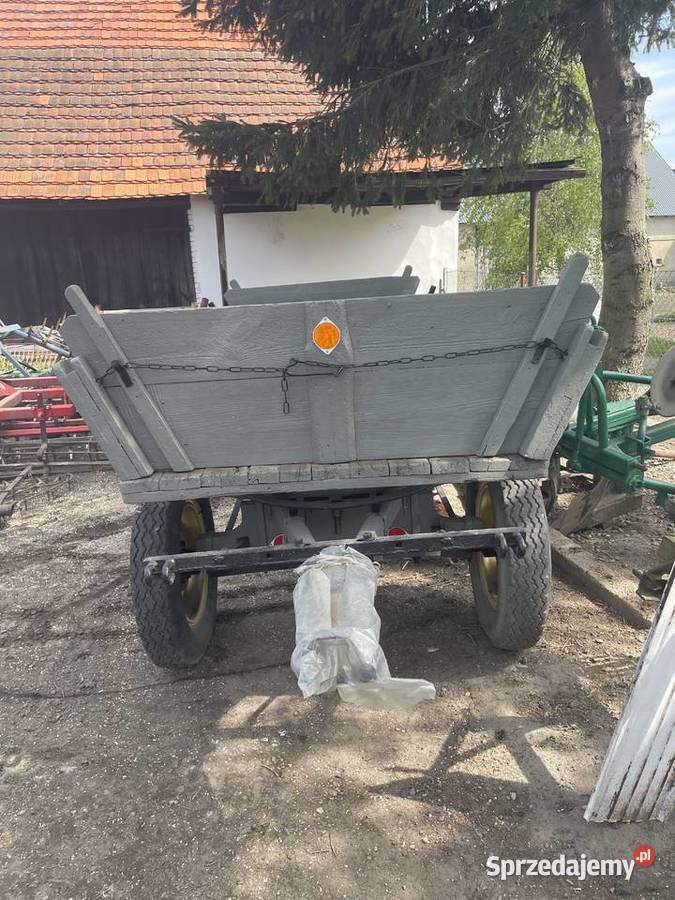 Odnowiony wóz bez zaczepu Żmigród