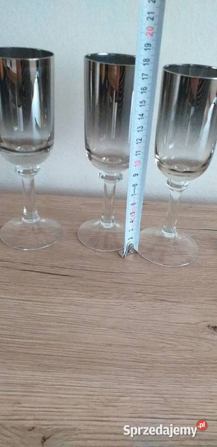 Lampki na szampan wino prl Przedbórz