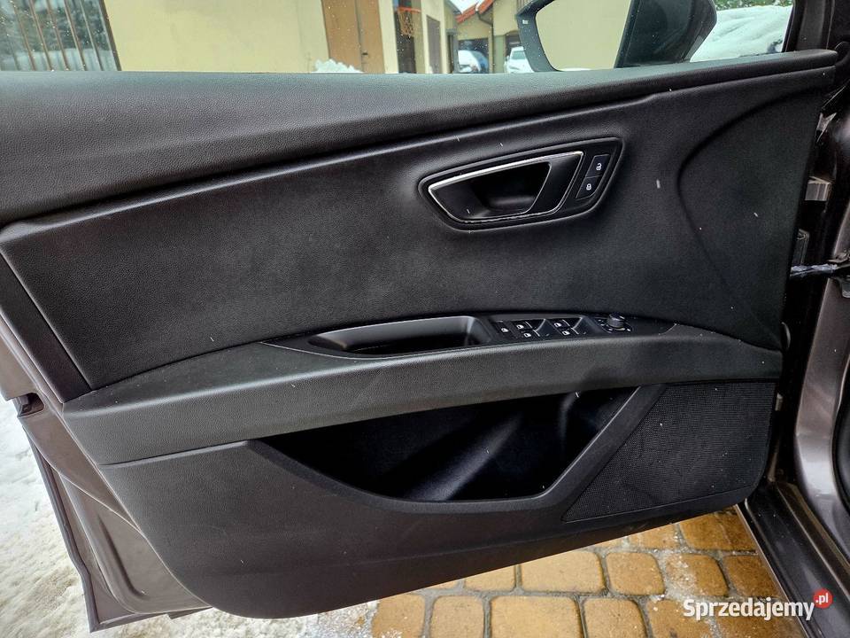 14Tsi 125 pełny led wersja FR hak zadbany przyciemniane szyby Niepołomice