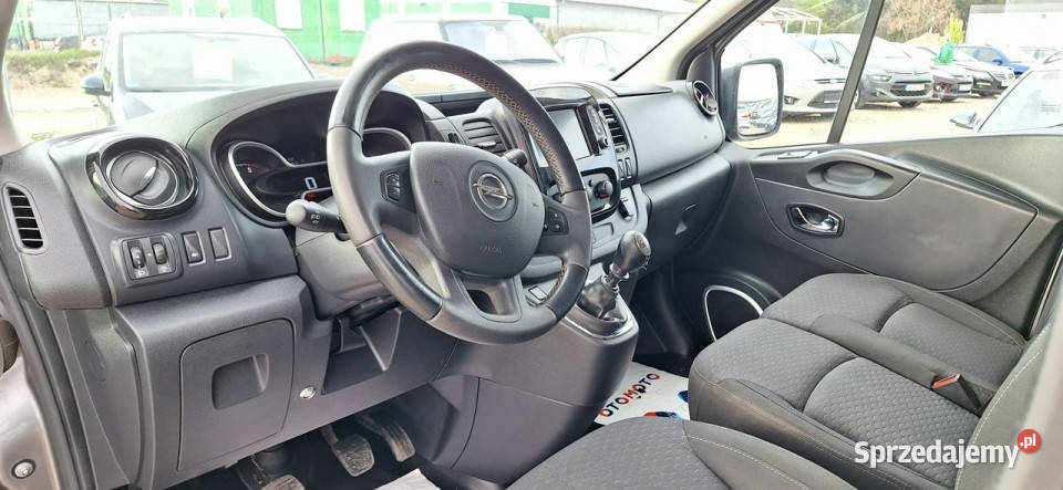 Opel Vivaro duza navi long 9 OSOBOWY II 20142019 Lębork