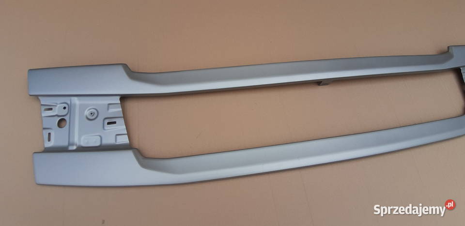 SCANIA R S G ATRAPA ŚRODKOWA GRILL ORYGINAŁ NGT Atrapy Bieleń