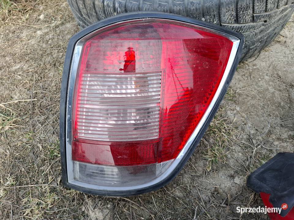 Lampa Prawa Tył Opel Astra H osobowe Wisznice