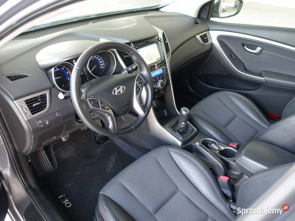 Hyundai i30 16 CRDI 128Panorama garażowany Motoryzacja