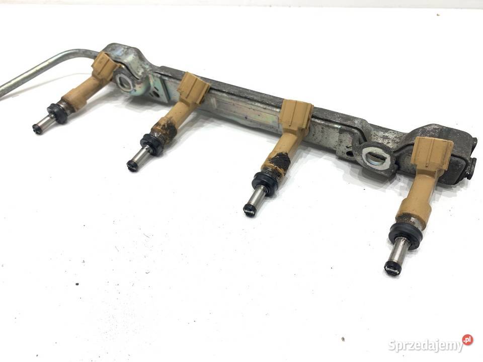 WTRYSKIWACZE KOMPLET TOYOTA AVENSIS T27