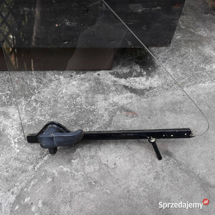 Szyba trójkątna lewa Fiat126p Leszno