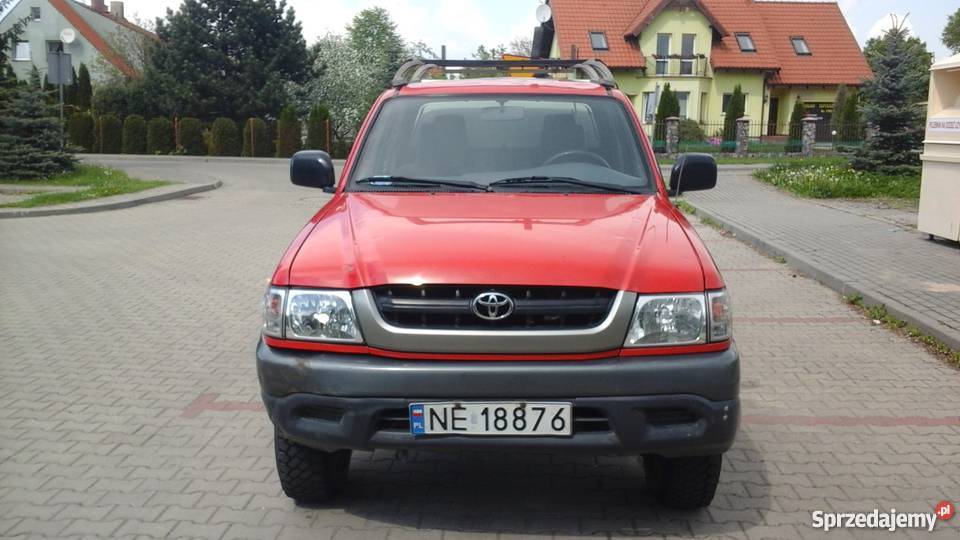 Toyota Hilux 4x4 4 drzwi polski salon 2002r Hilux Biskupiec-Kolonia Druga