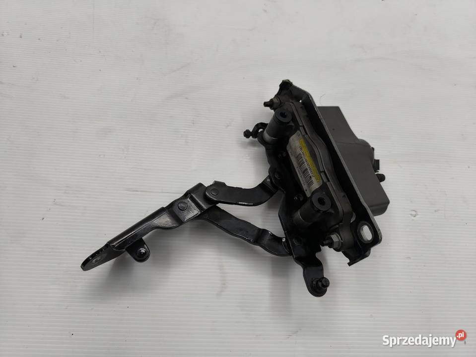 ZAWIAS MASKI NABÓJ LEWY MERCEDES ECLASA W212