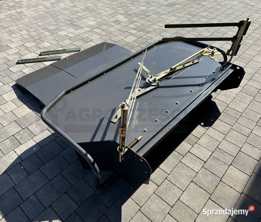Rozdzielacz słomy rozpylacz siekacz Claas Tucano Boruja Kościelna sprzedam