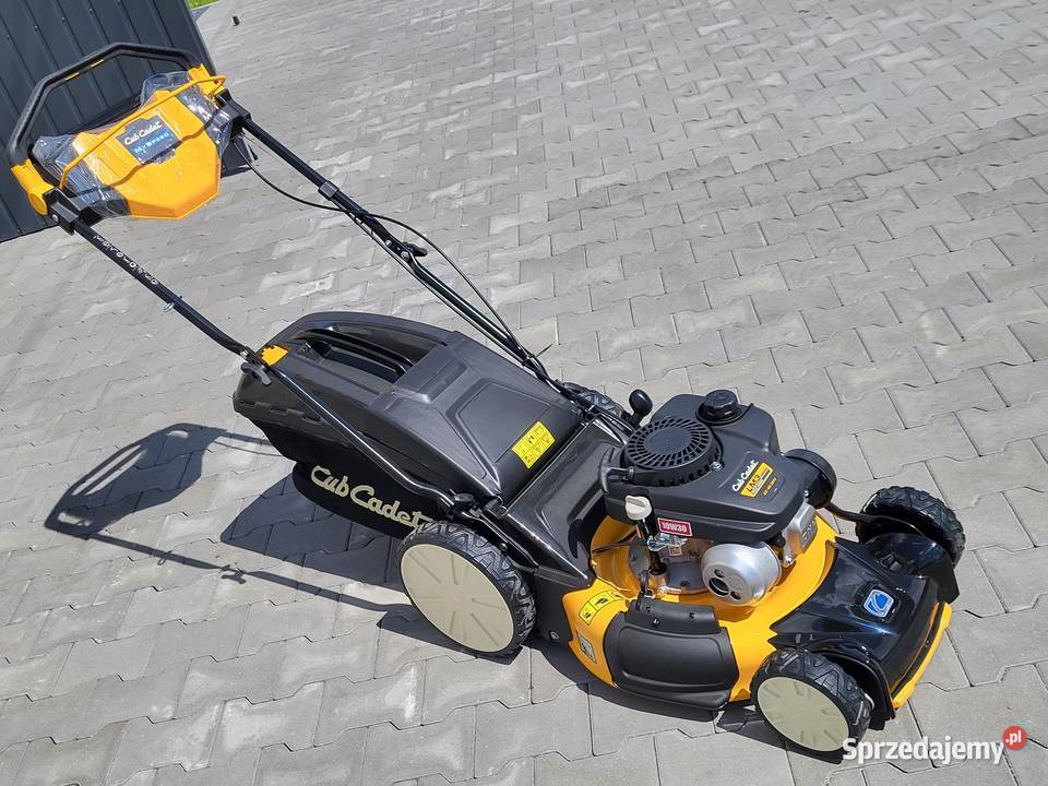 Kosiarka spalinowa z napędem Cub Cadet LM3 Kosiarki spalinowe Dymki sprzedam