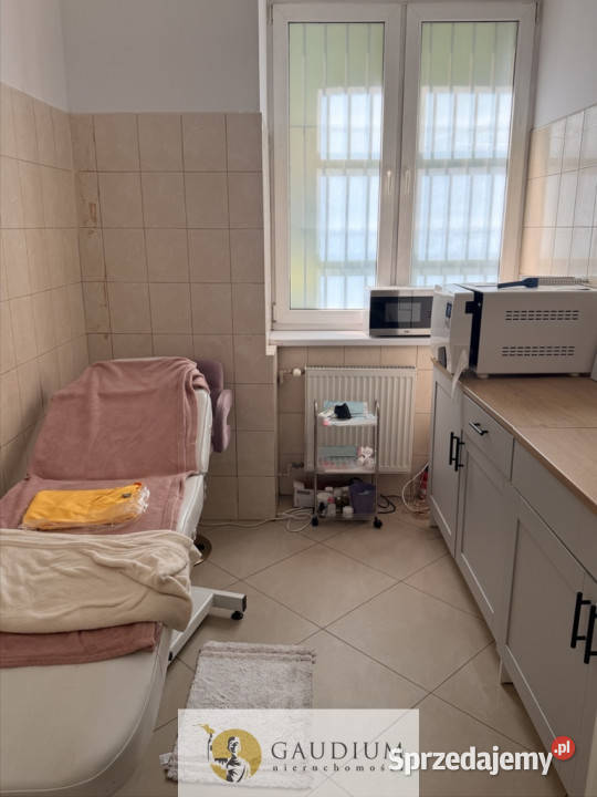 Lokal w centrum Gdyni z witryną 35.28m2 Gdynia