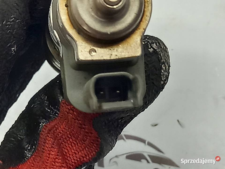 BMW 3 5 20 N43B20AA 170 176 wtryskiwacz 7589048