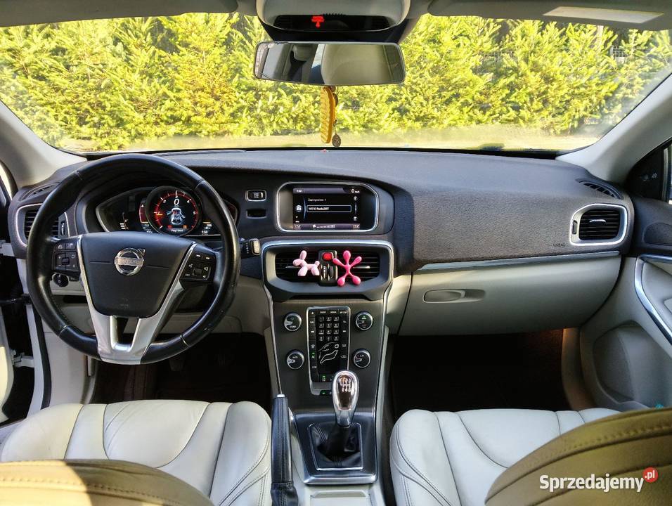 Volvo V40 Rok produkcji 2013 Biłgoraj