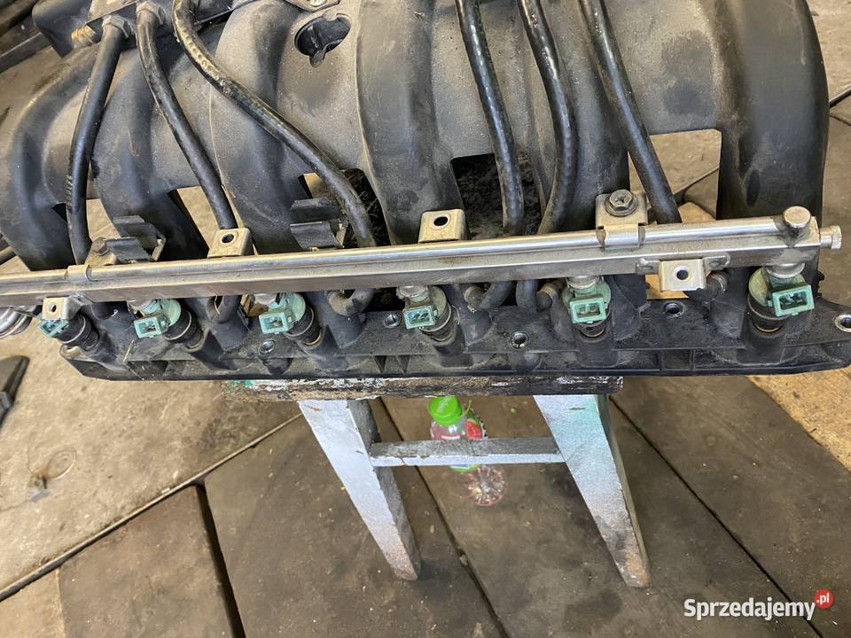 Kolektor ssacy z listwa wtryskowa m52b20 sprzedam