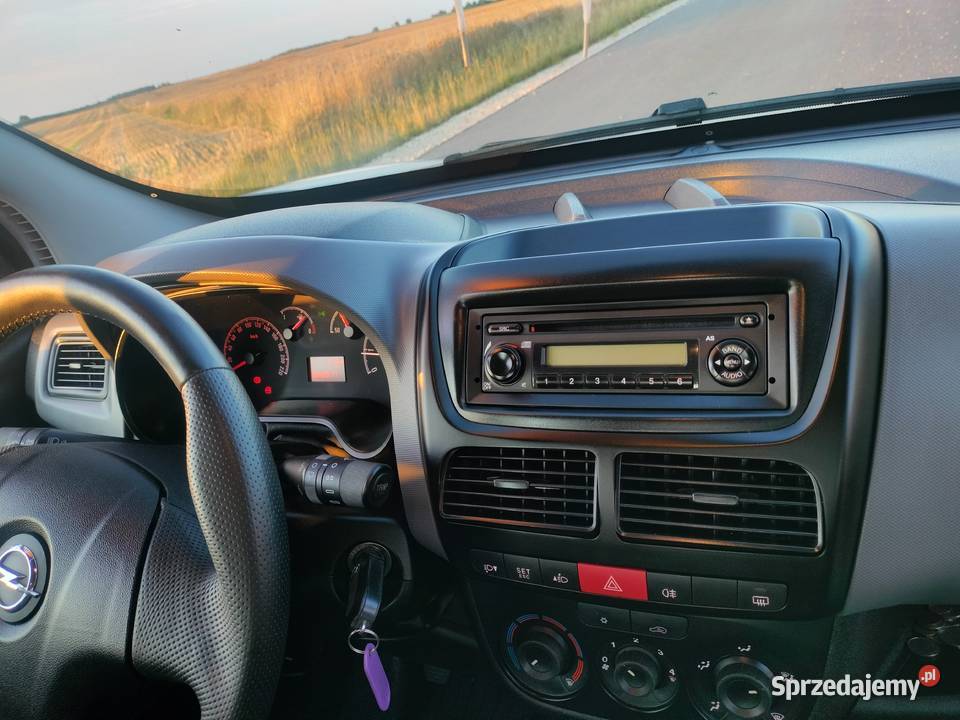 Opel Combo 2013 16 Diesel euro 5 Klima lakier metallic Combo Ostrów Mazowiecka