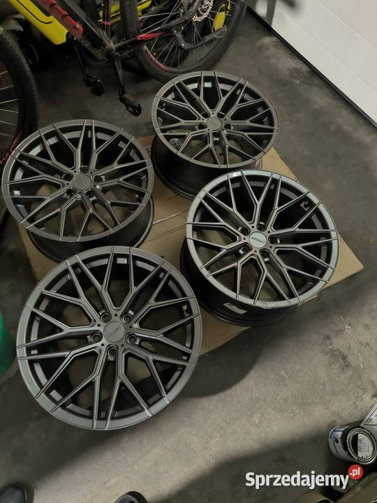 Felgi Arceo Valencia 1985 Średnica 19" Myślenice