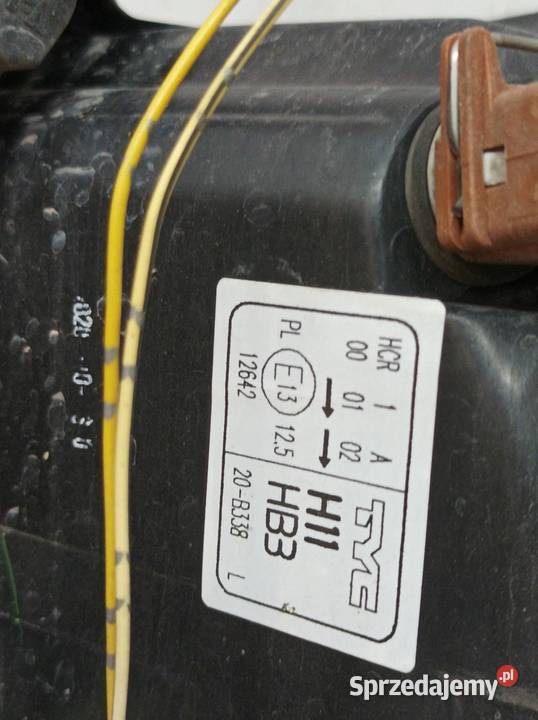 LAMPA PRZÓD PRAWA Toyota Auris I 20062012 Rok produkcji 2007