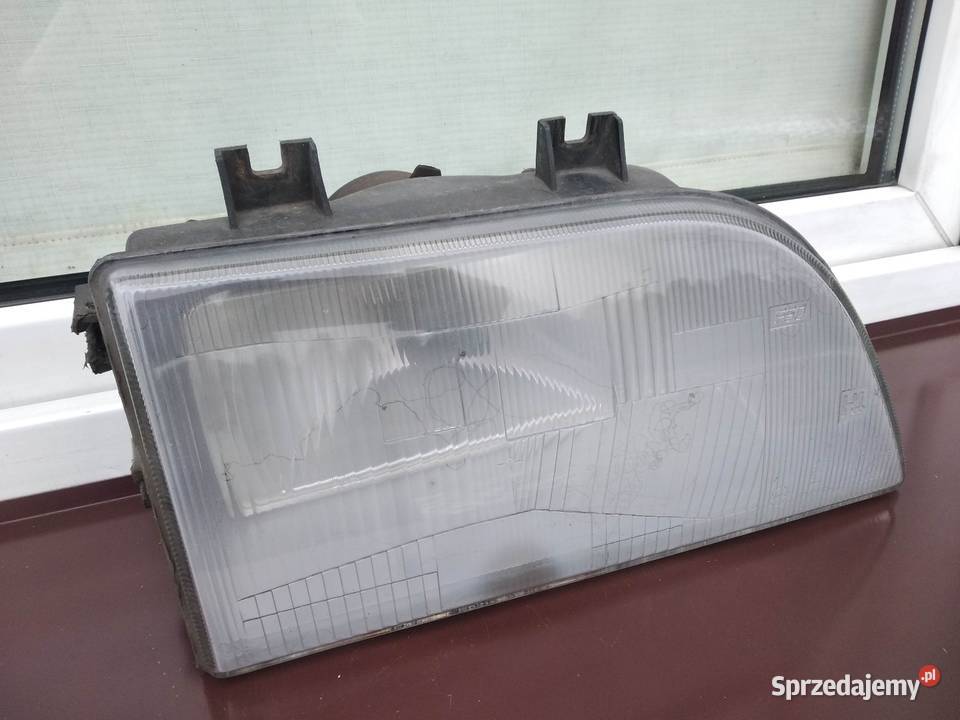 Polonez Caro lampa przednia prawa reflektor Lampy przednie łódzkie