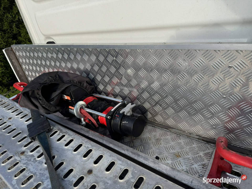 Iveco Daily 72C17 30 HPI 170 Autolaweta Pomoc elektryczne szyby Samochody ciężarowe Bliżyn
