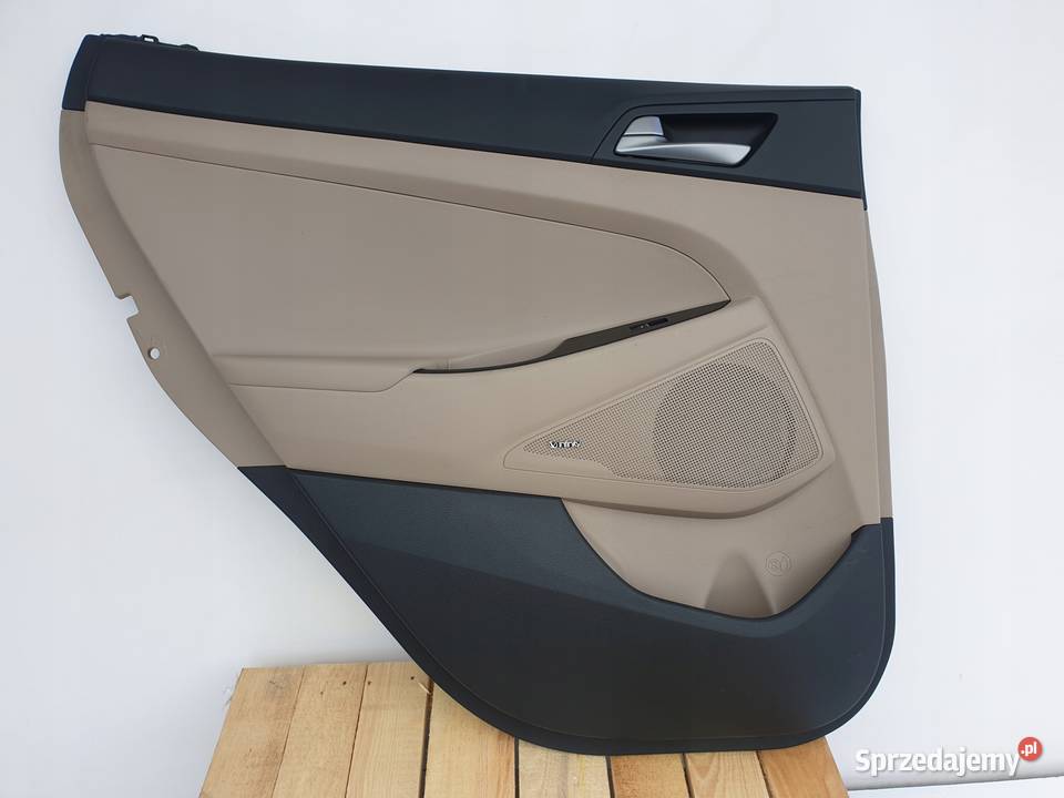 Hyundai Tucson III TYLNY BOCZEK DRZWI LEWY TYŁ Tapicerki samochodowe lubelskie Rudka