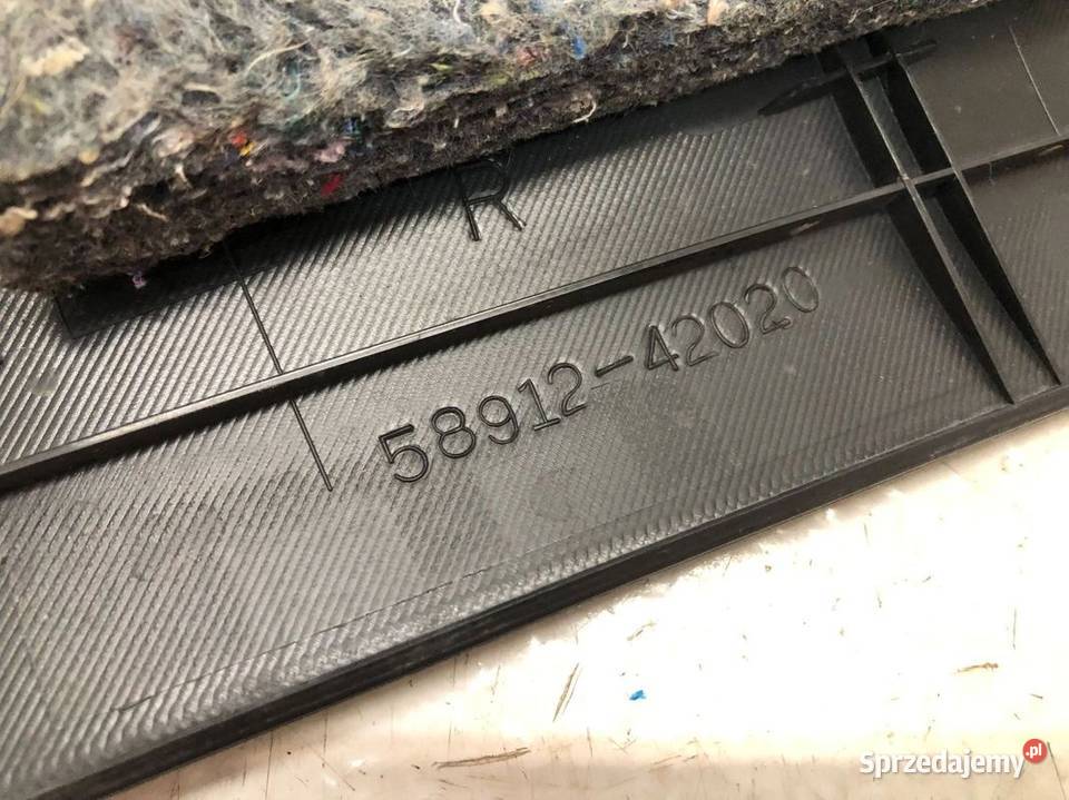 TOYOTA RAV4 III XA30 LIFT 20102012 Osłona tunelu świętokrzyskie Skarżysko-Kamienna sprzedam