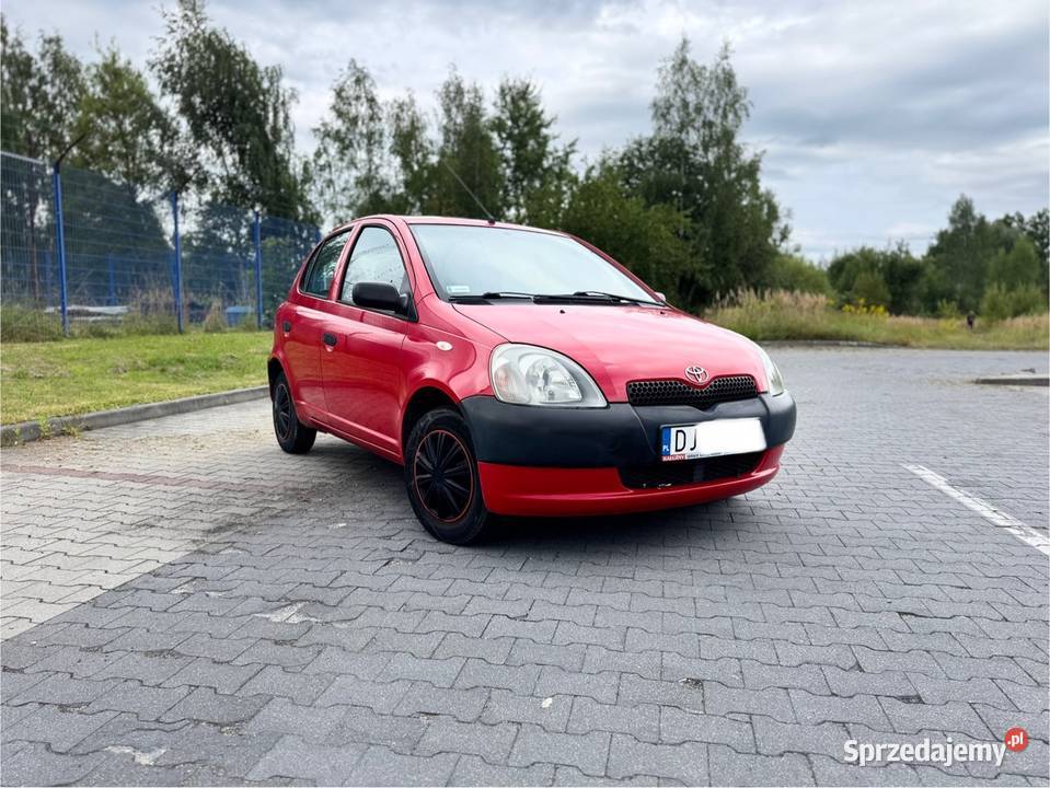 Toyota yaris 10b Jelenia Góra