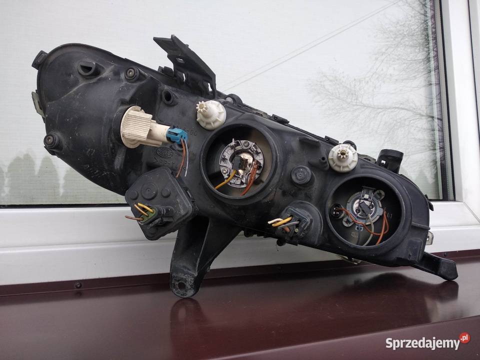 Opel Omega B lampa przednia lewa reflektor przód Lampy przednie