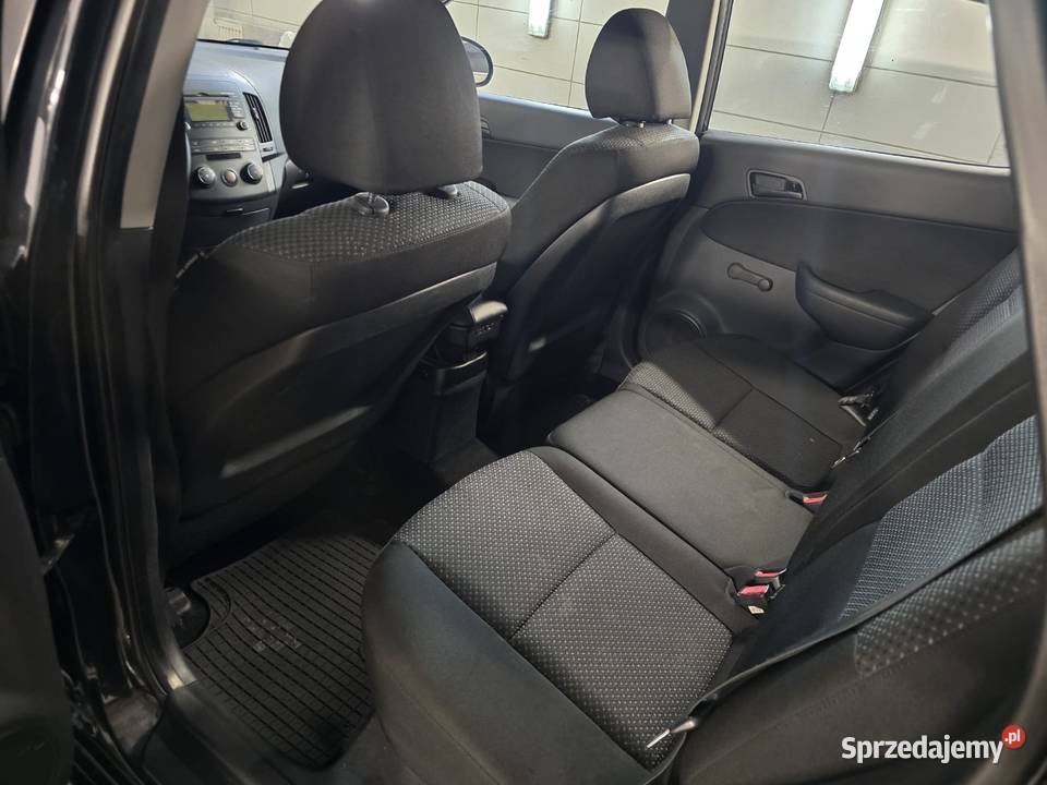 Hyundai i30 HB 14b uszkodzony 2011 MP3 mazowieckie