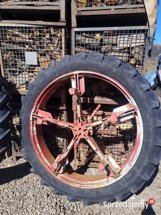 Wąskie koła bliźniaki z szybkozłączami Pasują na Łącko