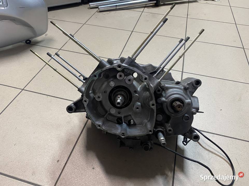 Dół silnika wał korbowy Honda Varadero XL 125