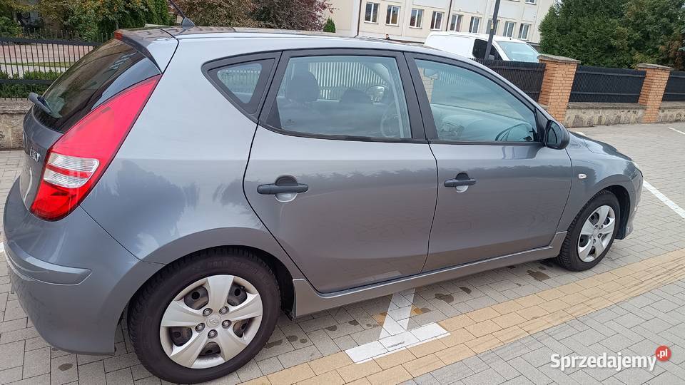 Hyundai i30 14 benzyna nieuszkodzony Łapy