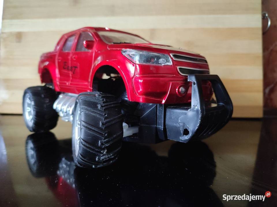 auto terenowe monster truck terenówka