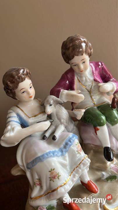 Figurka porcelanowa Pary Dworskiej z owieczką Gdańsk