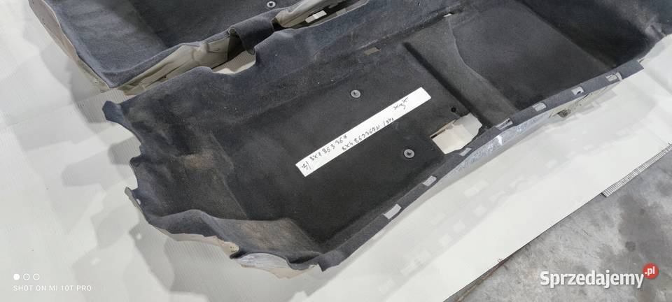 DYWAN WYKŁADZINA AUDI A1 8X 8X1863367 EUROPA 3 Przystajń sprzedam